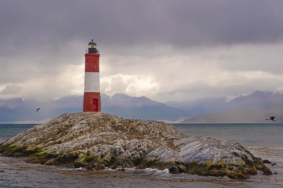 Ocean Acidification and Hypoxia Impacts on High Latitude Marine Coastal Ecosystems : The Case of the Beagle Channel